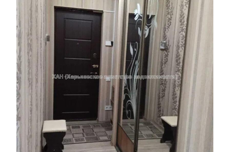 Продам квартиру, Победы просп. , 1 кім., 41 м², косметический ремонт 