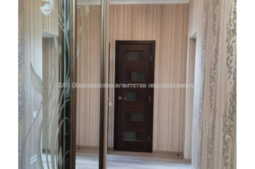 Продам квартиру, Победы просп. , 1 кім., 41 м², косметический ремонт 