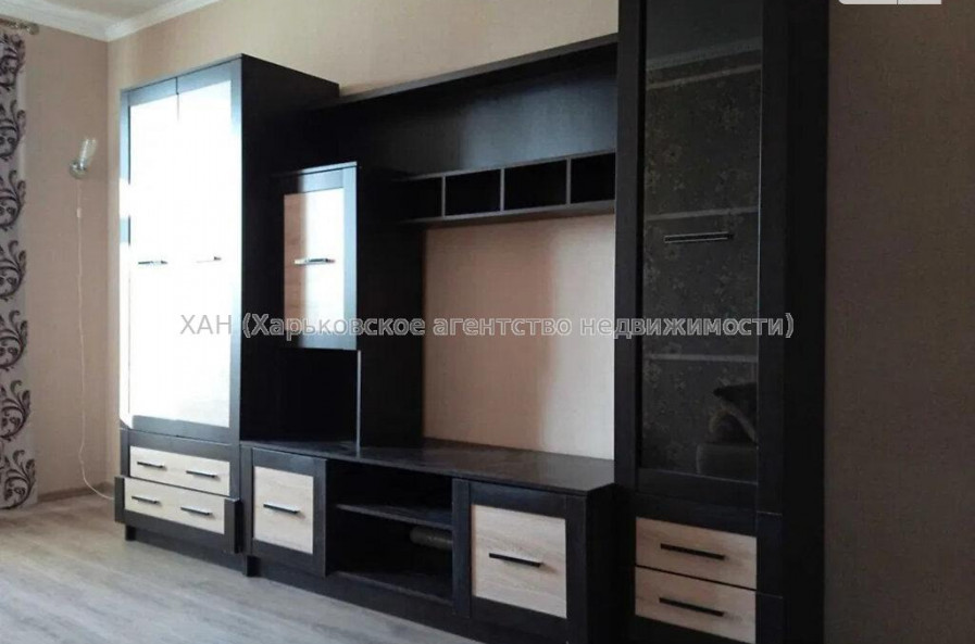 Продам квартиру, Победы просп. , 1 кім., 41 м², косметический ремонт 