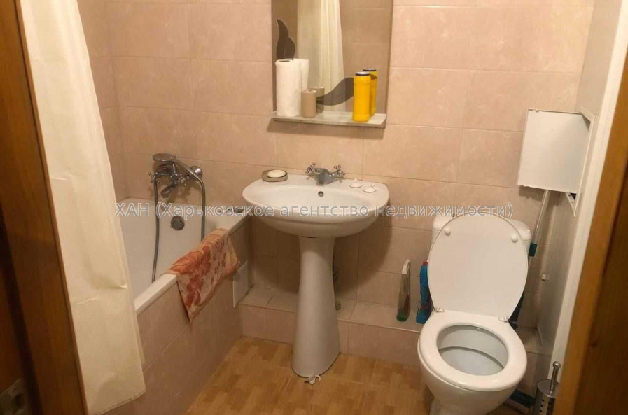 Продам квартиру, Единства ул. , 1 кім., 43 м², косметический ремонт 