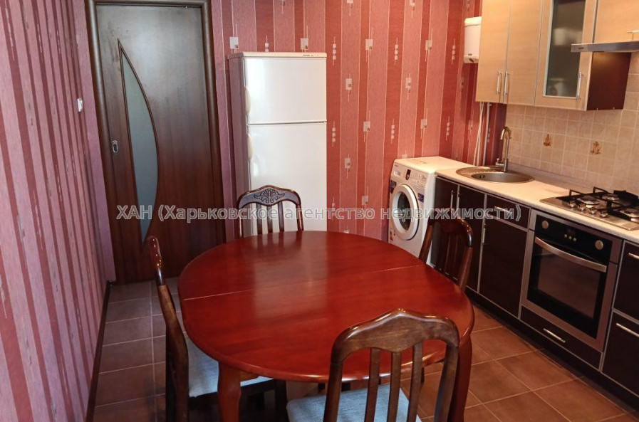 Продам квартиру, Соборности Украины ул. , 1 кім., 51 м², евроремонт 