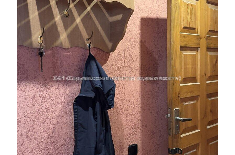 Продам квартиру, Каденюка ул. , 2 кім., 45.60 м², косметический ремонт 