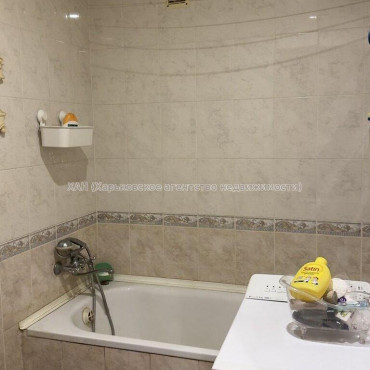 Продам квартиру, Каденюка ул. , 2 кім., 45.60 м², косметический ремонт 