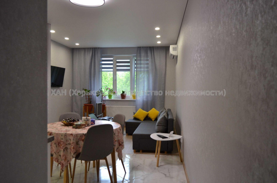 Продам квартиру, Победы просп. , 1 кім., 48 м², евроремонт 