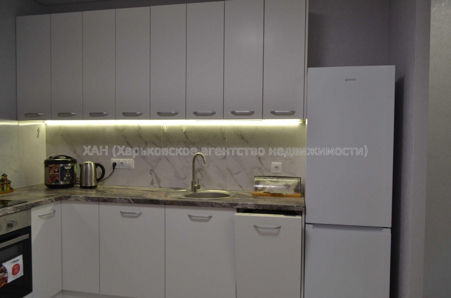 Продам квартиру, Победы просп. , 1 кім., 48 м², евроремонт 