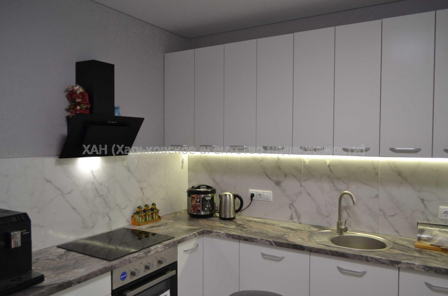 Продам квартиру, Победы просп. , 1 кім., 48 м², евроремонт 