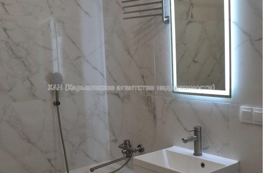 Продам квартиру, Победы просп. , 1 кім., 48 м², евроремонт 