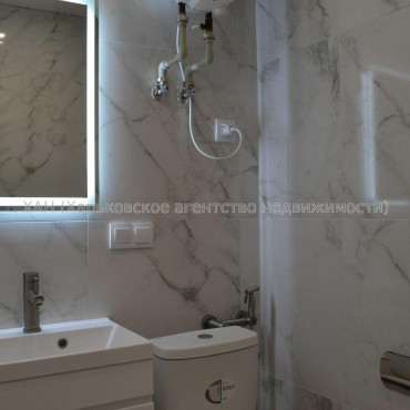 Продам квартиру, Победы просп. , 1 кім., 48 м², евроремонт 