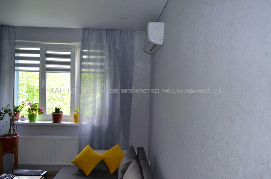 Продам квартиру, Победы просп. , 1 кім., 48 м², евроремонт 