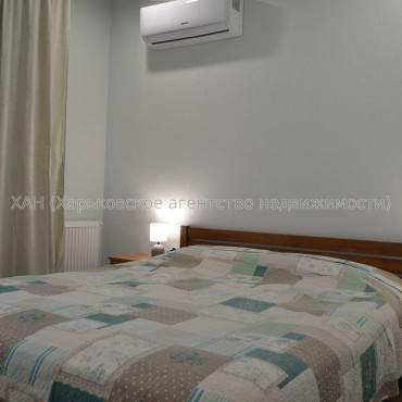 Продам квартиру, Победы просп. , 1 кім., 48 м², евроремонт 