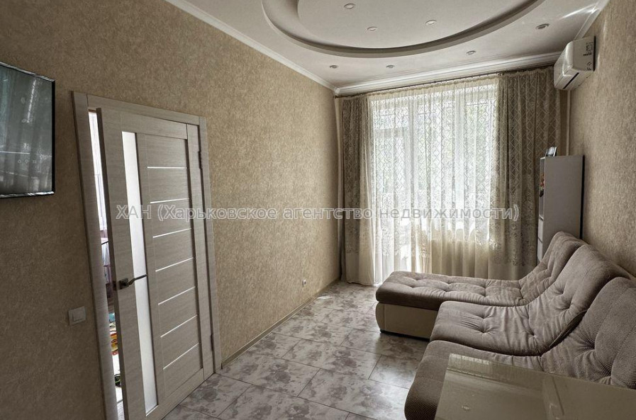 Продам квартиру, Библика ул. , 3 кім., 63 м², капитальный ремонт 