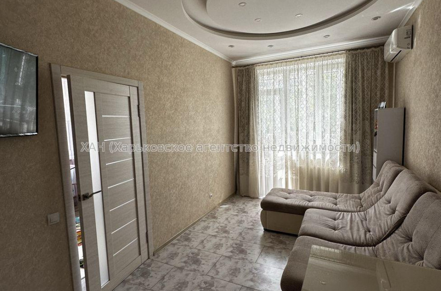 Продам квартиру, Библика ул. , 3 кім., 63 м², капитальный ремонт 