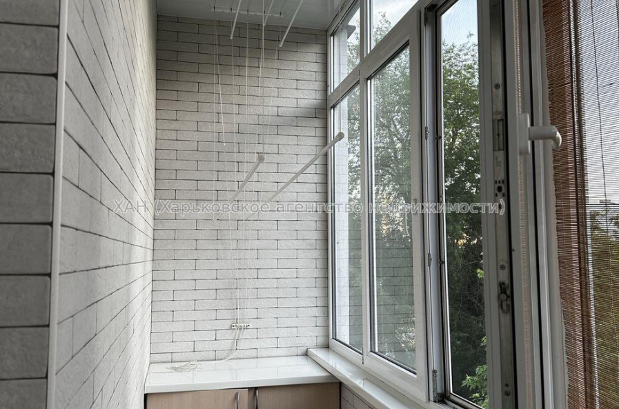 Продам квартиру, Библика ул. , 3 кім., 63 м², капитальный ремонт 