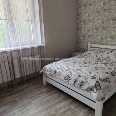 Продам квартиру, Библика ул. , 3 кім., 63 м², капитальный ремонт 