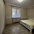 Продам квартиру, Библика ул. , 3 кім., 63 м², капитальный ремонт 