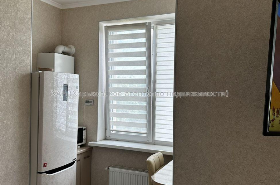 Продам квартиру, Библика ул. , 3 кім., 63 м², капитальный ремонт 
