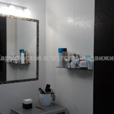 Продам квартиру, Петра Болбочана ул. , 3  ком., 111 м², капитальный ремонт 