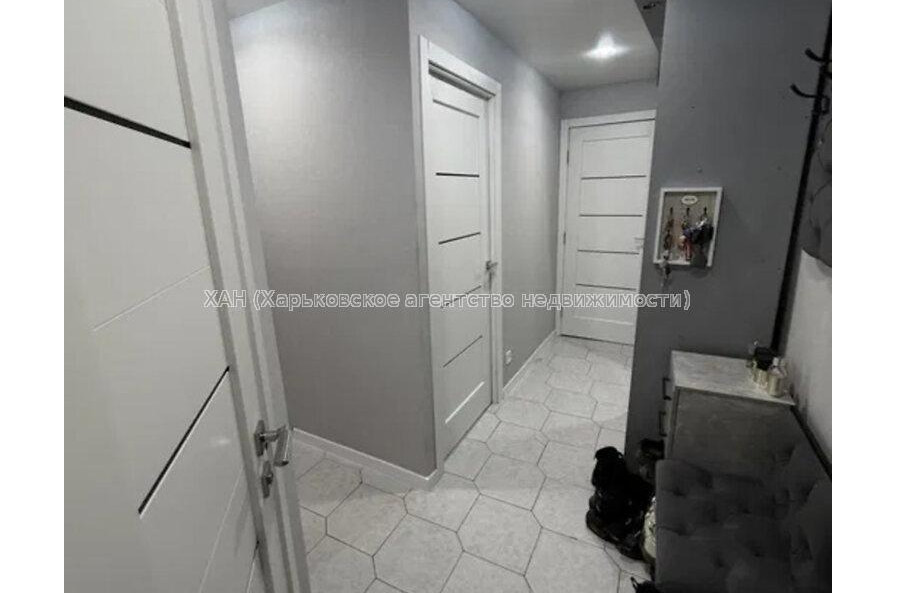 Продам квартиру, Садовый пер. , 2 кім., 45.10 м², евроремонт 