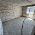 Продам квартиру, Сергея Барсукова ул. , 2 кім., 65 м², без ремонта 