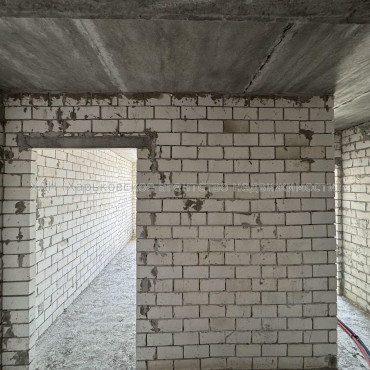 Продам квартиру, Сергея Барсукова ул. , 2 кім., 65 м², без ремонта 