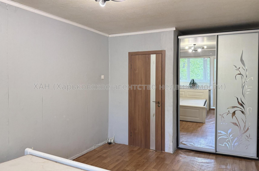 Продам квартиру, Непокоренных ул. , 47Б , 2 кім., 44.10 м², косметический ремонт 