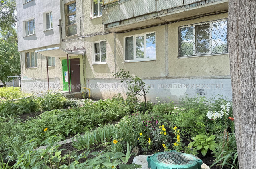 Продам квартиру, Непокоренных ул. , 47Б , 2 кім., 44.10 м², косметический ремонт 