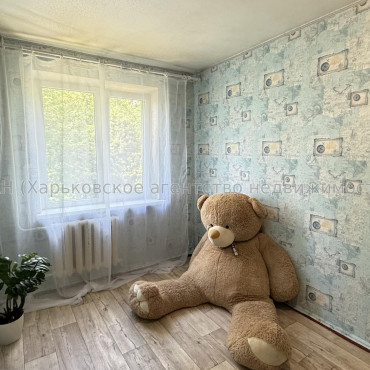 Продам квартиру, Непокоренных ул. , 47Б , 2 кім., 44.10 м², косметический ремонт 