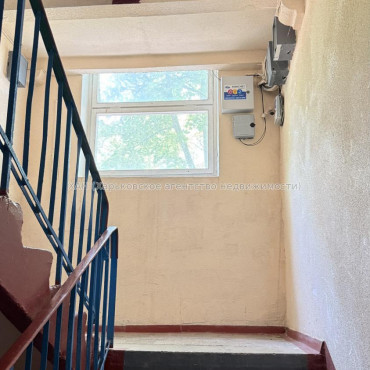 Продам квартиру, Непокоренных ул. , 47Б , 2 кім., 44.10 м², косметический ремонт 