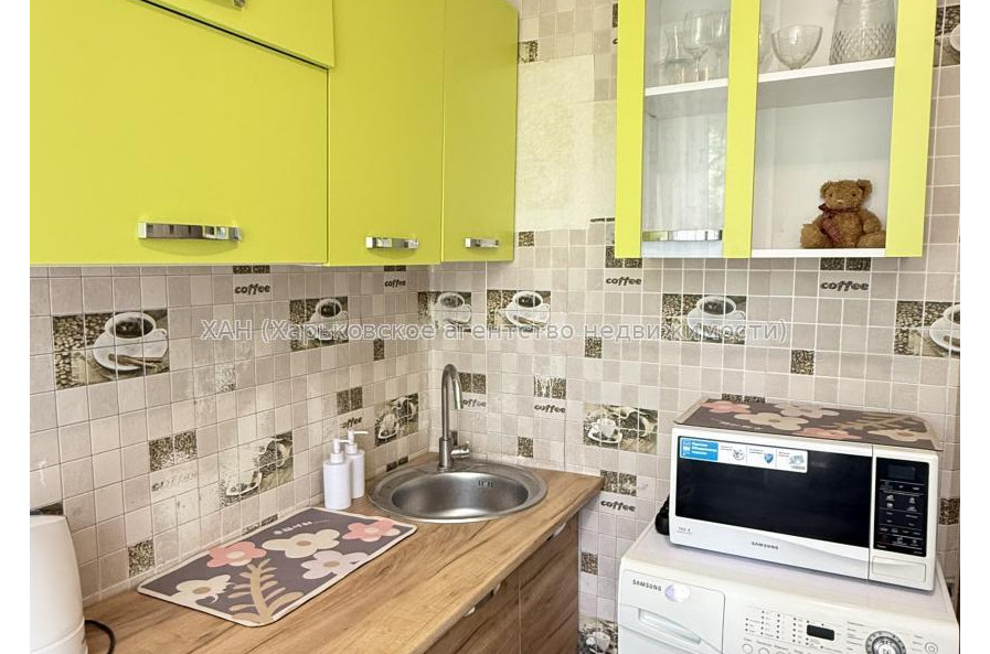 Продам квартиру, Непокоренных ул. , 47Б , 2 кім., 44.10 м², косметический ремонт 