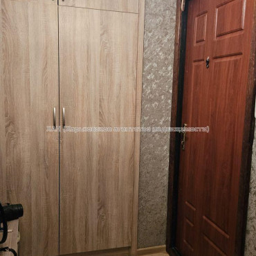 Продам квартиру, Амосова ул. , 1 кім., 33 м², советский ремонт 