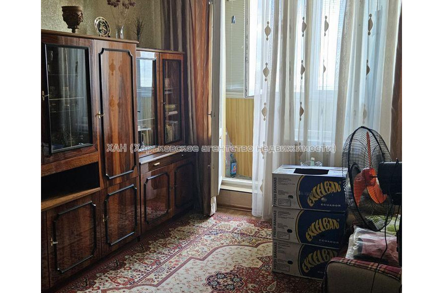 Продам квартиру, Амосова ул. , 1 кім., 33 м², советский ремонт 