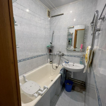 Продам квартиру, Светлая ул. , 2 кім., 44 м², косметический ремонт 