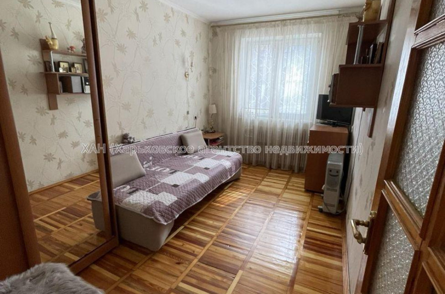Продам квартиру, Светлая ул. , 2 кім., 44 м², косметический ремонт 