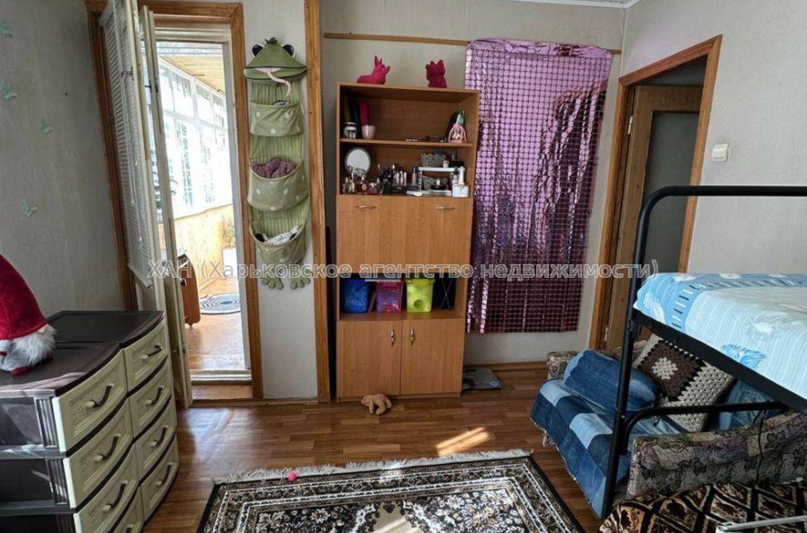 Продам квартиру, Братьев Гипиков ул. , 5 кім., 93.10 м², советский ремонт 