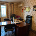 Продам квартиру, Братьев Гипиков ул. , 5 кім., 93.10 м², советский ремонт 