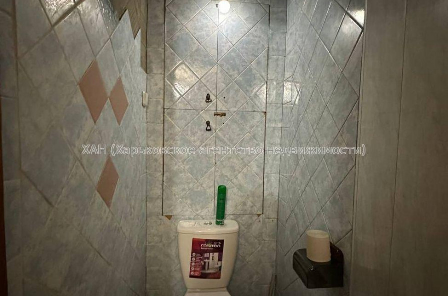 Продам квартиру, Братьев Гипиков ул. , 5 кім., 93.10 м², советский ремонт 