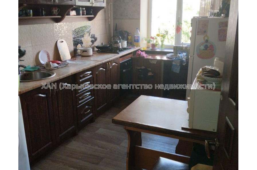 Продам квартиру, Кибальчича ул. , 4  ком., 82 м², частичный ремонт 