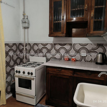 Продам квартиру, Юбилейный просп. , 3 кім., 64 м², косметический ремонт 