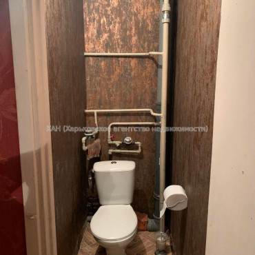 Продам квартиру, Юбилейный просп. , 3 кім., 64 м², косметический ремонт 