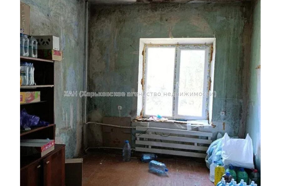 Продам квартиру, Антонова ул. , 15  ком., 54 м², без ремонта 