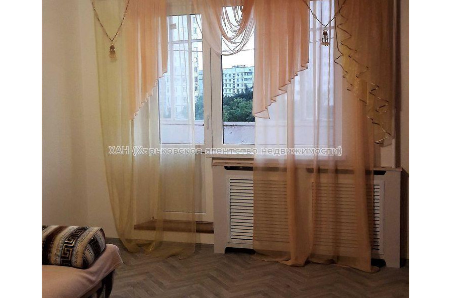 Сдам квартиру, Ахсарова Энвера ул. , 1  ком., 35 м², евроремонт 