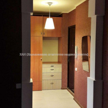 Сдам квартиру, Ахсарова Энвера ул. , 1  ком., 35 м², евроремонт 