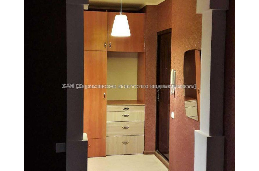 Сдам квартиру, Ахсарова Энвера ул. , 1  ком., 35 м², евроремонт 