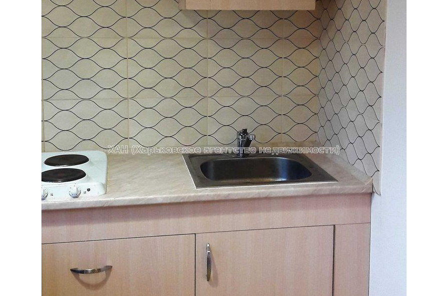 Сдам квартиру, Ахсарова Энвера ул. , 1  ком., 35 м², евроремонт 
