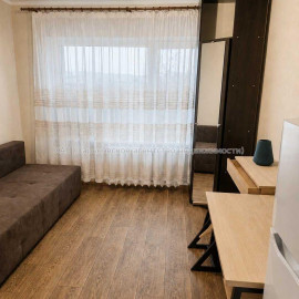 Продам квартиру, Гарибальди ул. , 1  ком., 16.50 м², капитальный ремонт