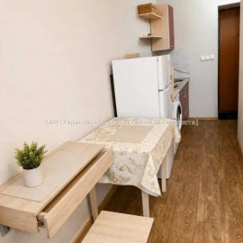 Продам квартиру, Гарибальди ул. , 1 кім., 16.50 м², капитальный ремонт