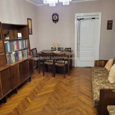Продам квартиру, Ньютона ул. , 2  ком., 44.60 м², советский ремонт 