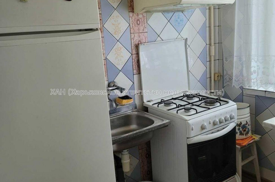 Продам квартиру, Ньютона ул. , 2  ком., 44.60 м², советский ремонт 