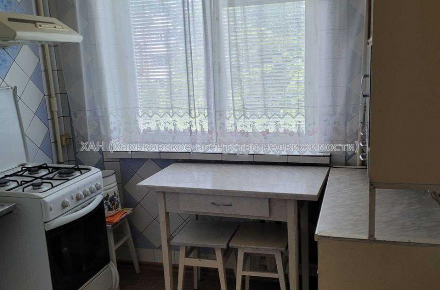 Продам квартиру, Ньютона ул. , 2  ком., 44.60 м², советский ремонт 