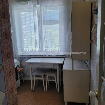 Продам квартиру, Ньютона ул. , 2  ком., 44.60 м², советский ремонт 